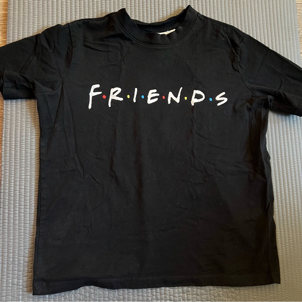 H&M Friends Tee Sz XS